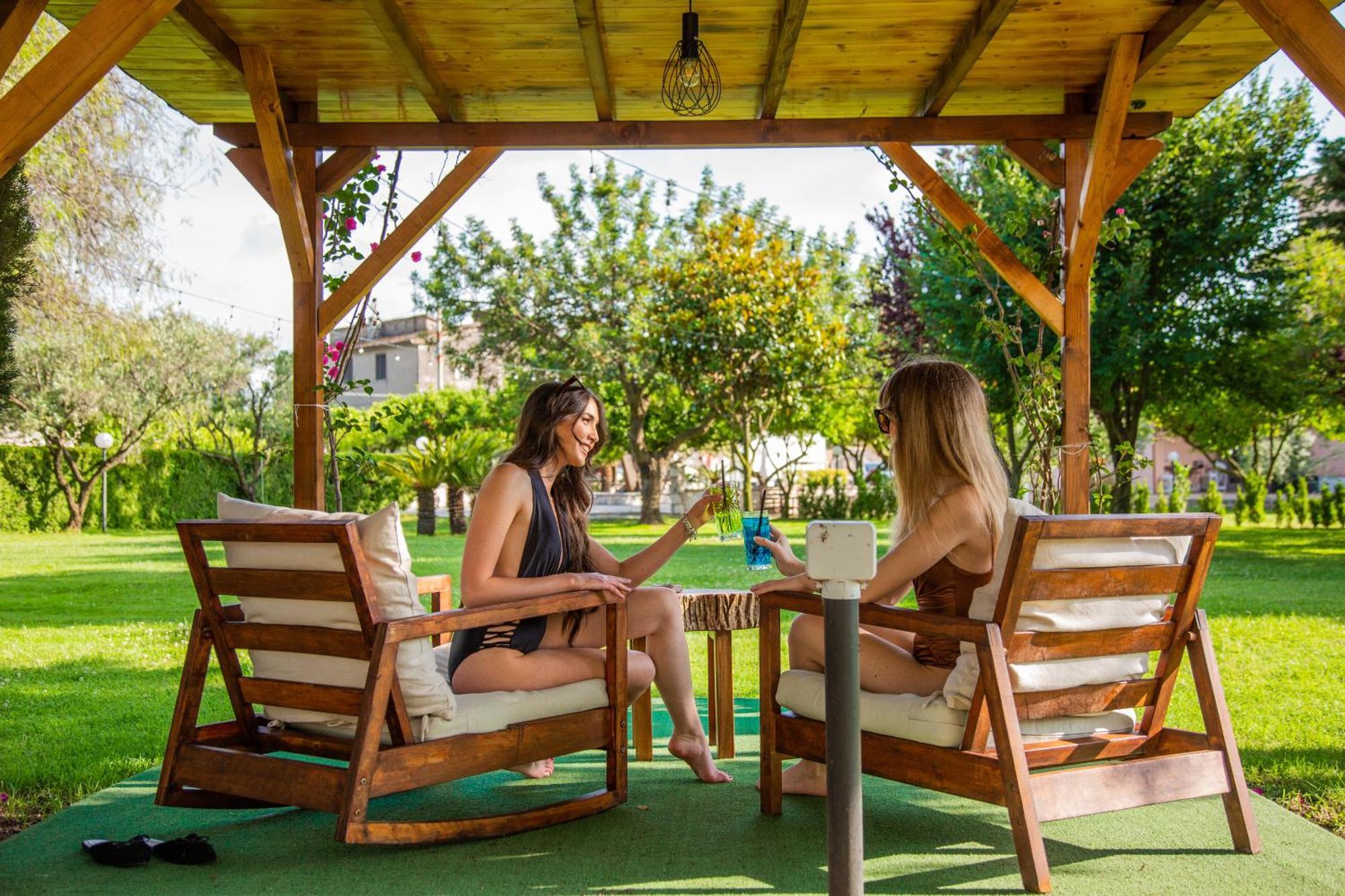 Green Oasis Gabella Кастельфорте Экстерьер фото
